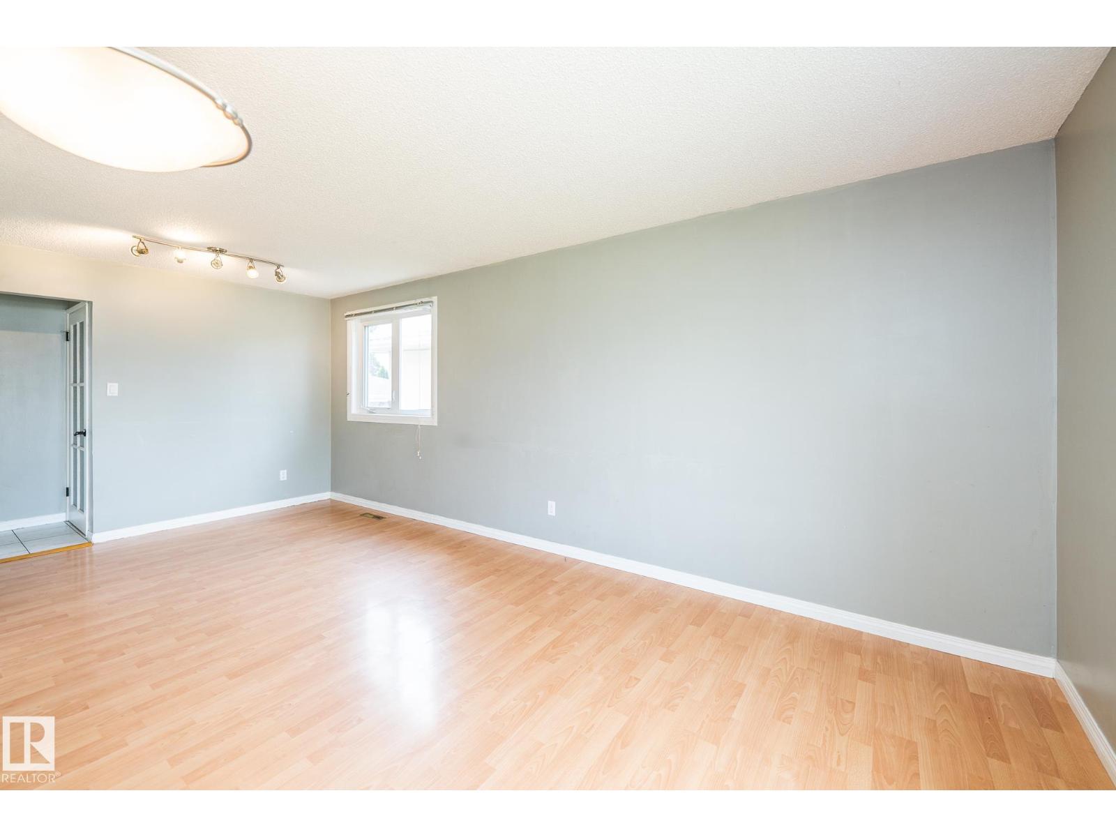 7543 149A AV NW — photo 6