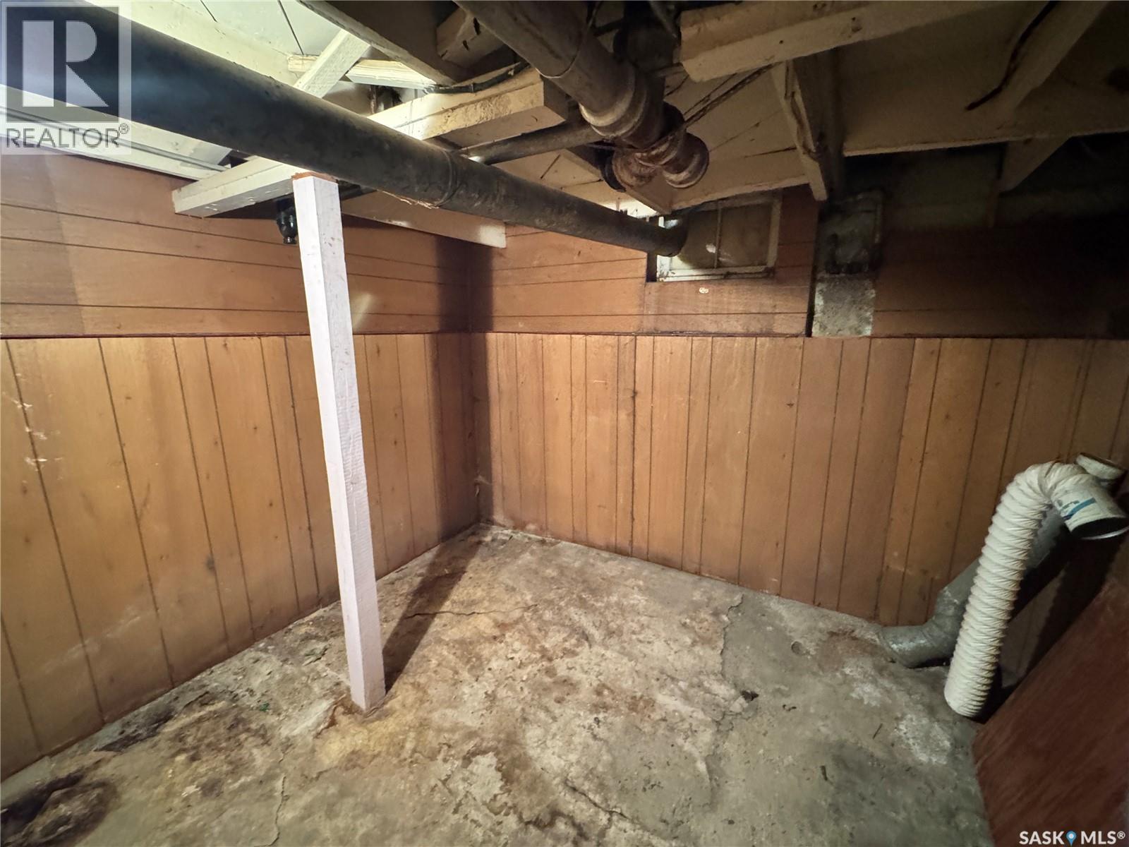 117 2nd AVENUE E — photo 22
