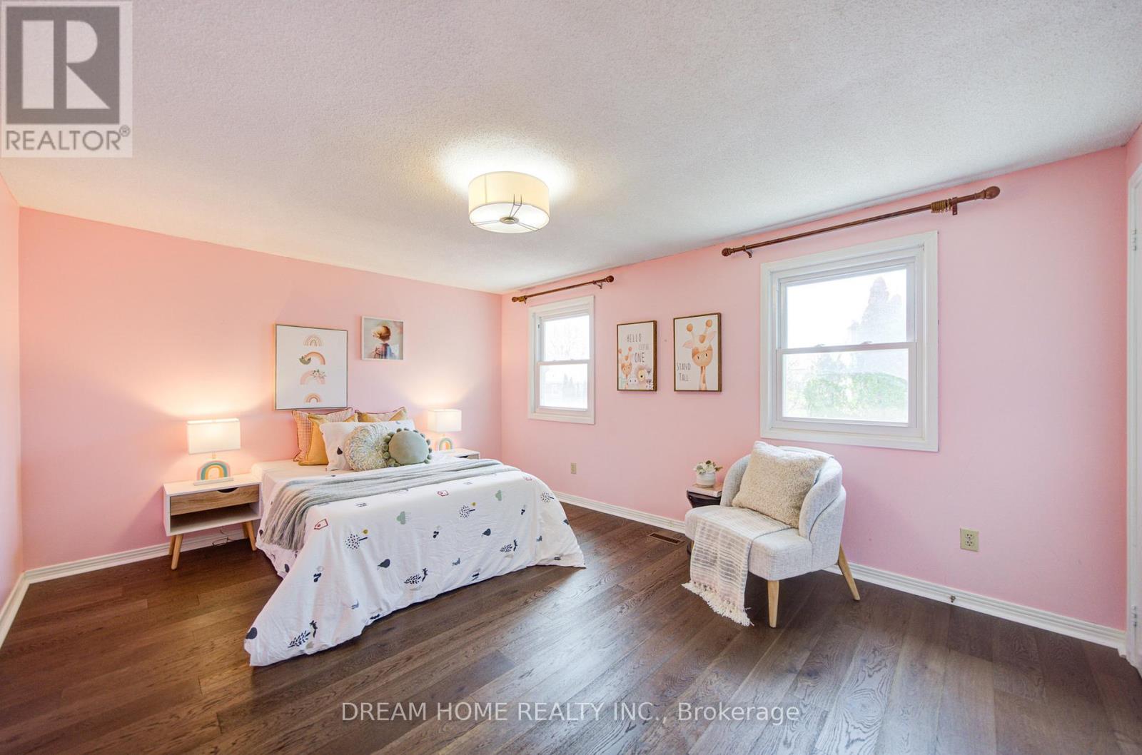 3 FERNDELL CIRCLE - 24
