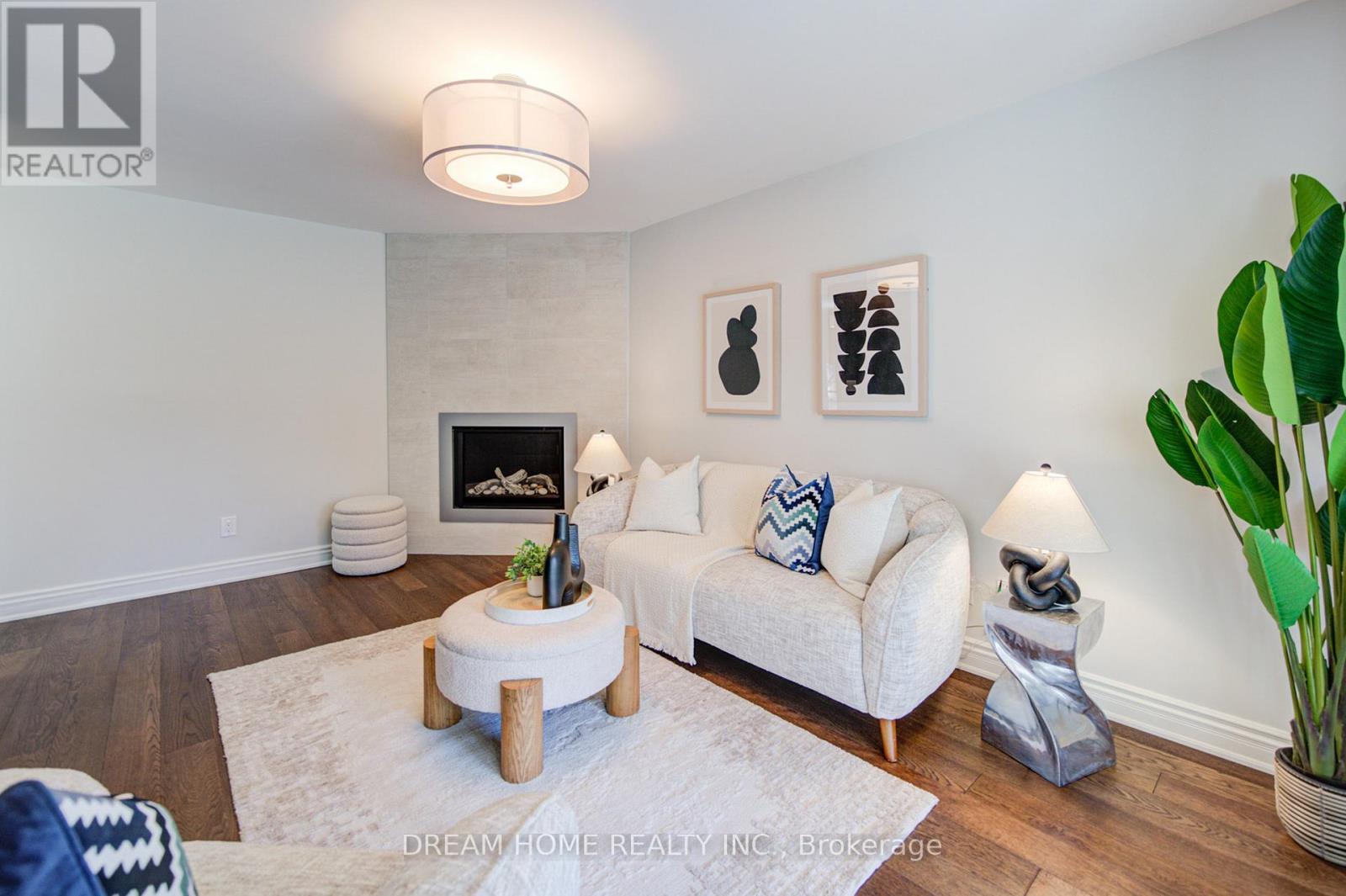 3 FERNDELL CIRCLE - 9
