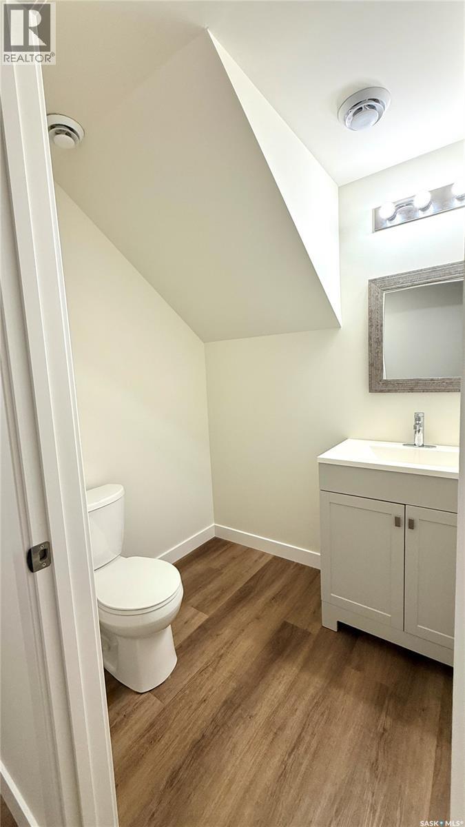 215 Thakur STREET — photo 24