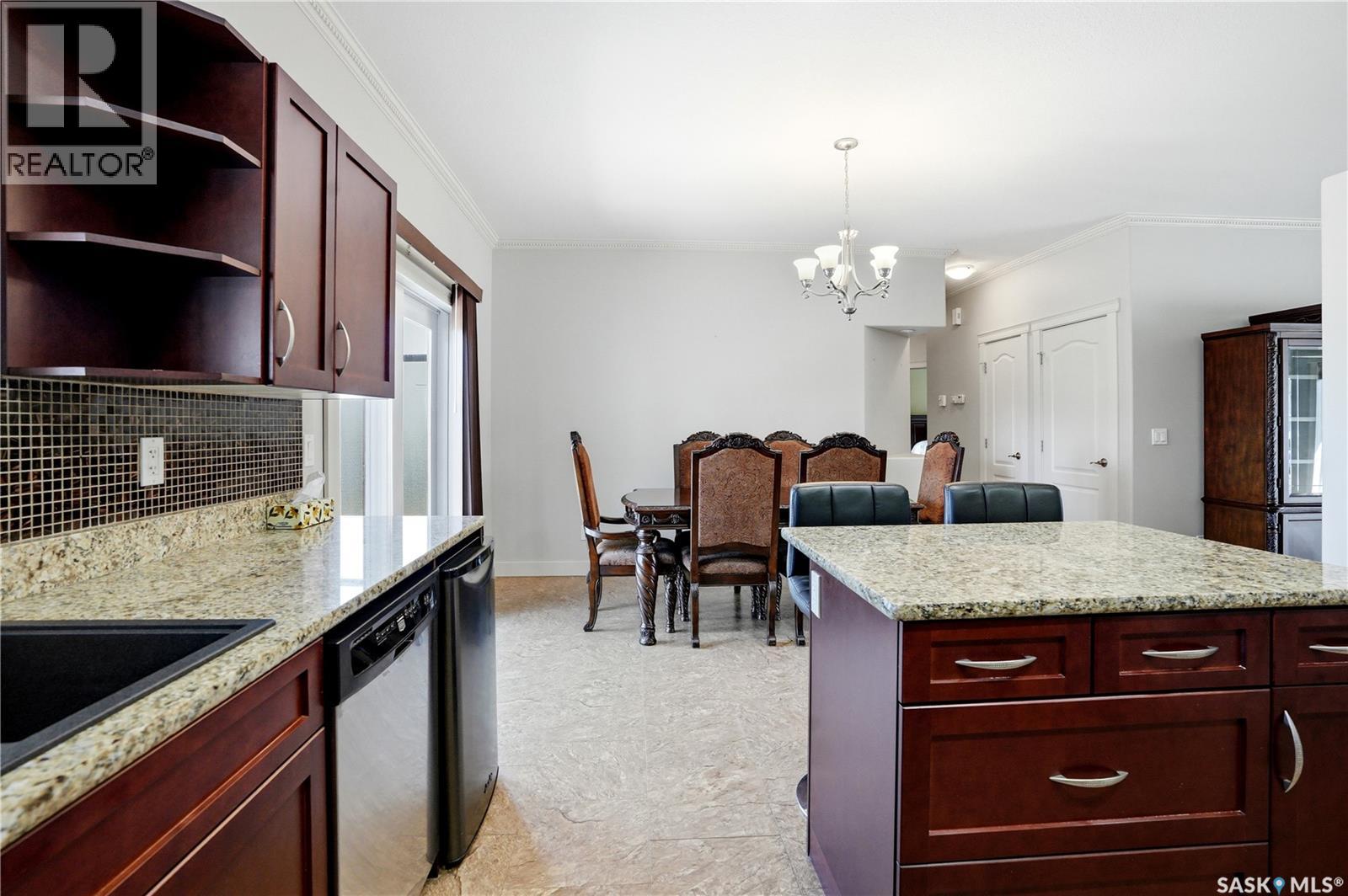 625 Reimer ROAD — photo 16
