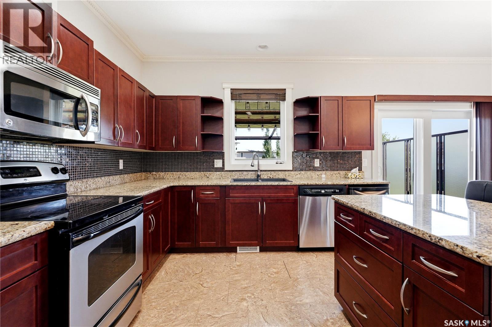 625 Reimer ROAD — photo 12