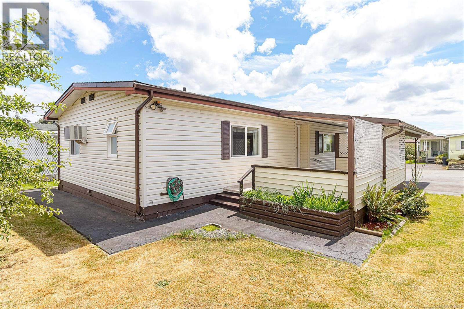#121 7701 Central Saanich Rd - 25