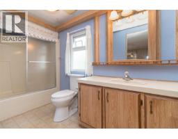 121 7701 Central Saanich Rd, Central Saanich, BC V8M1X5 Photo 16