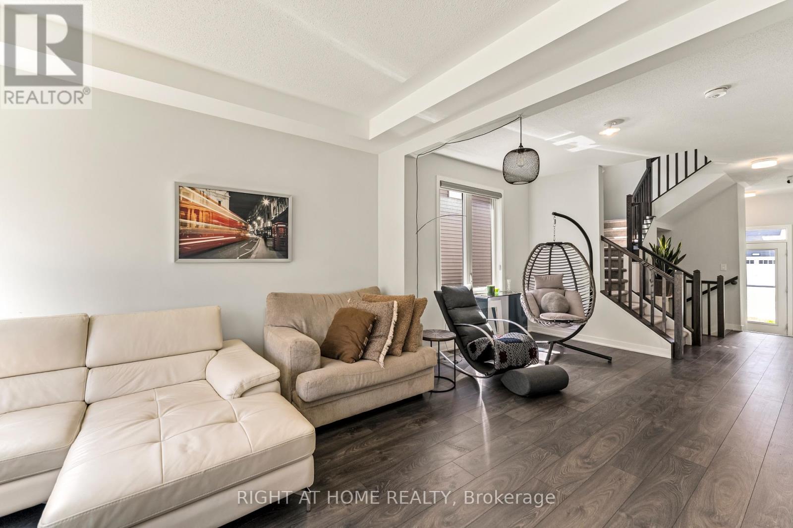 3 Bed, 3 Bath House for Sale in Ottawa – 221 BILLRIAN CRESCENT, Ottawa – MLS# X13412604 - Image 24