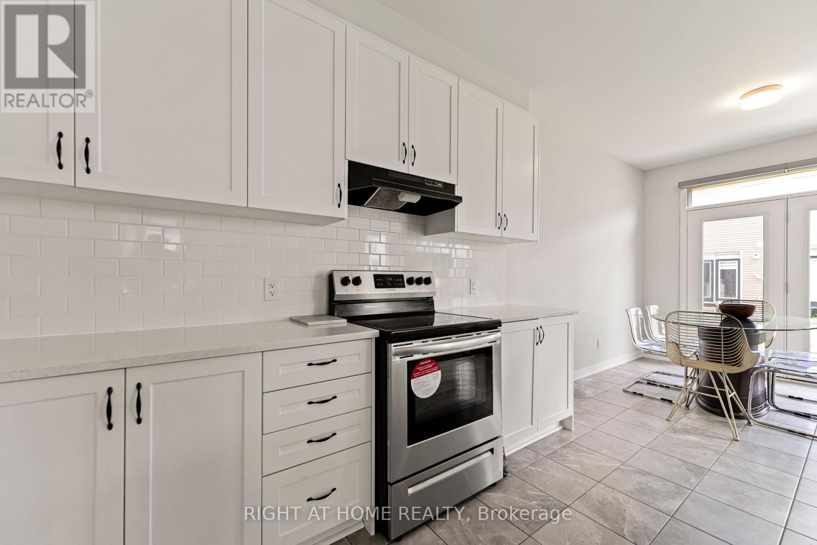 3 Bed, 3 Bath House for Sale in Ottawa – 221 BILLRIAN CRESCENT, Ottawa – MLS# X13412604 - Image 20