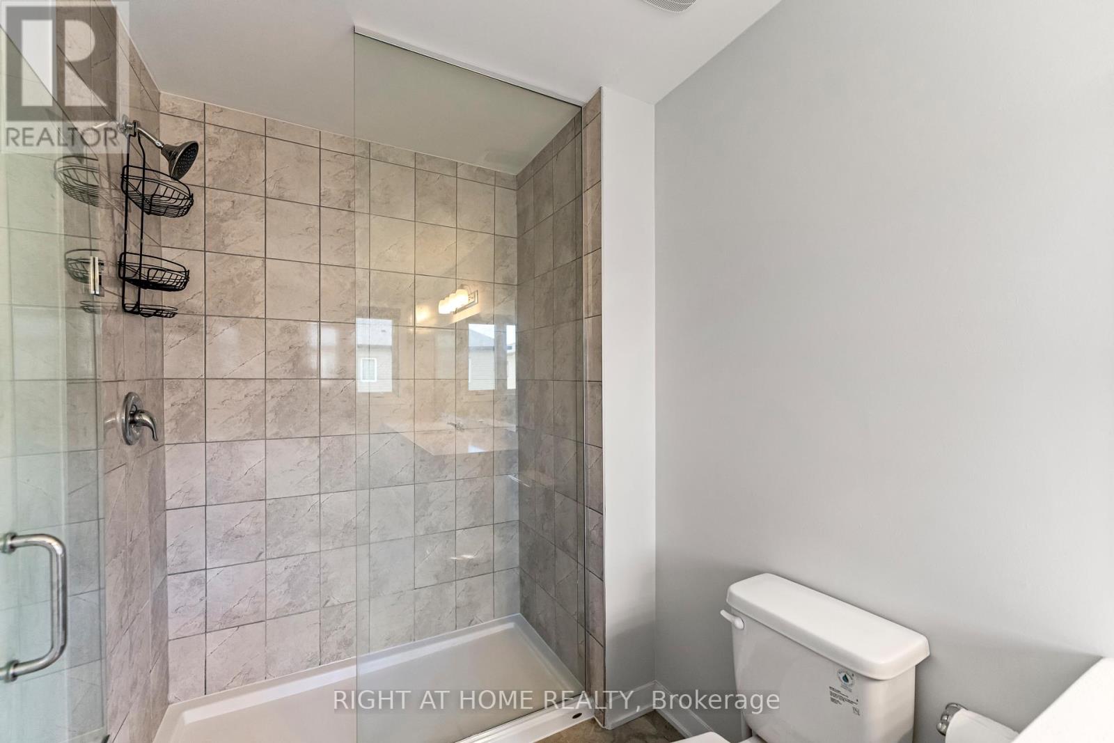 3 Bed, 3 Bath House for Sale in Ottawa – 221 BILLRIAN CRESCENT, Ottawa – MLS# X13412604 - Image 12