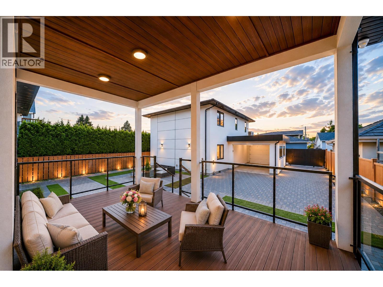 8093 14TH AVENUE, Burnaby