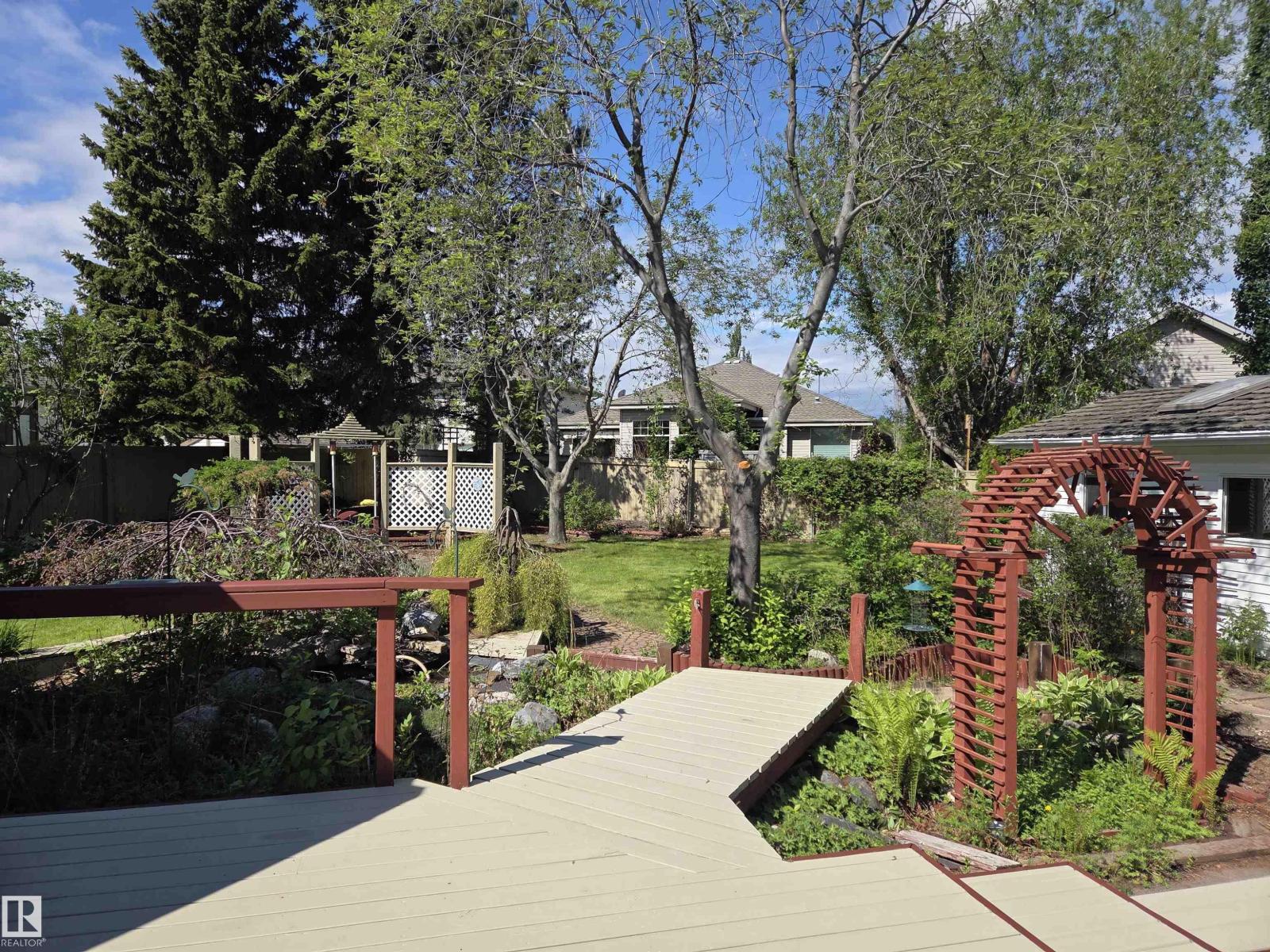 485 REGENCY DR — photo 71