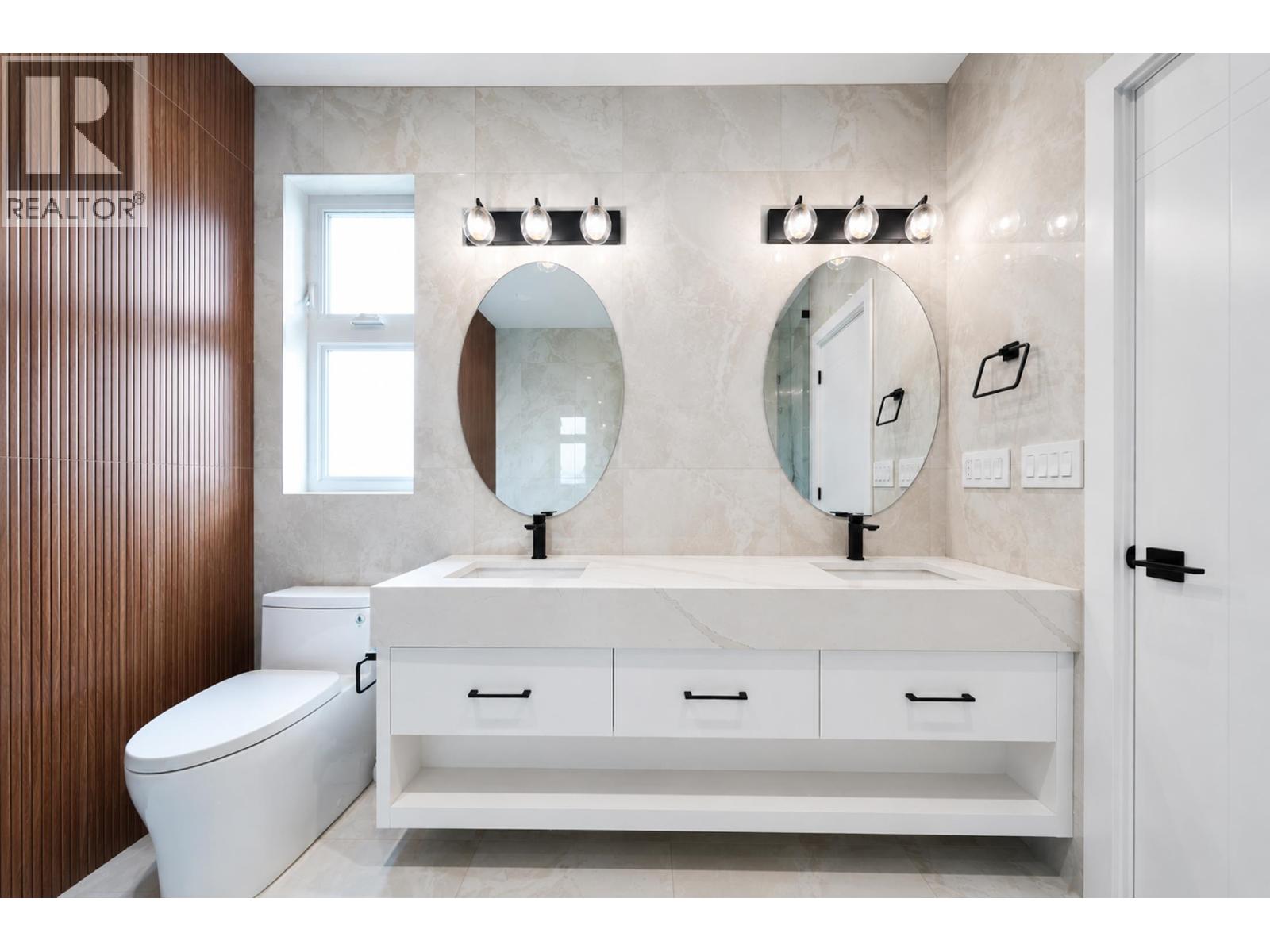 8093 14TH AVENUE, Burnaby
