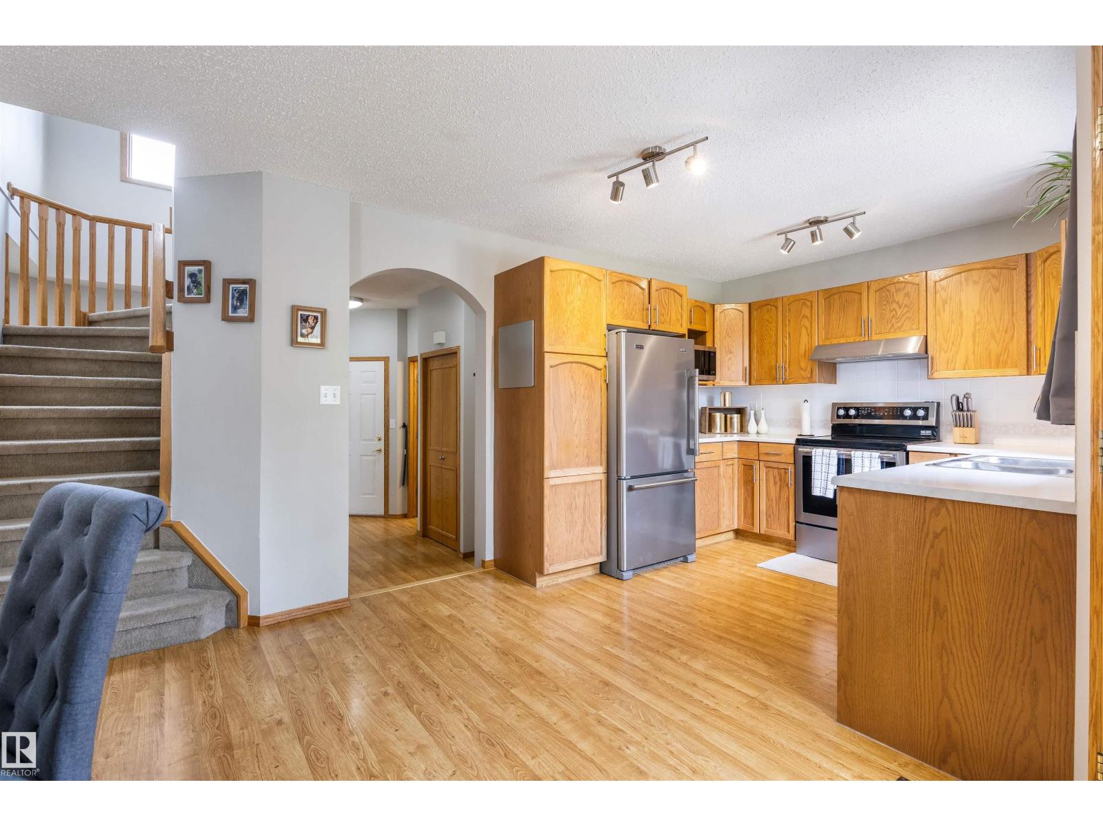 159 MEADOWVIEW BA — photo 13