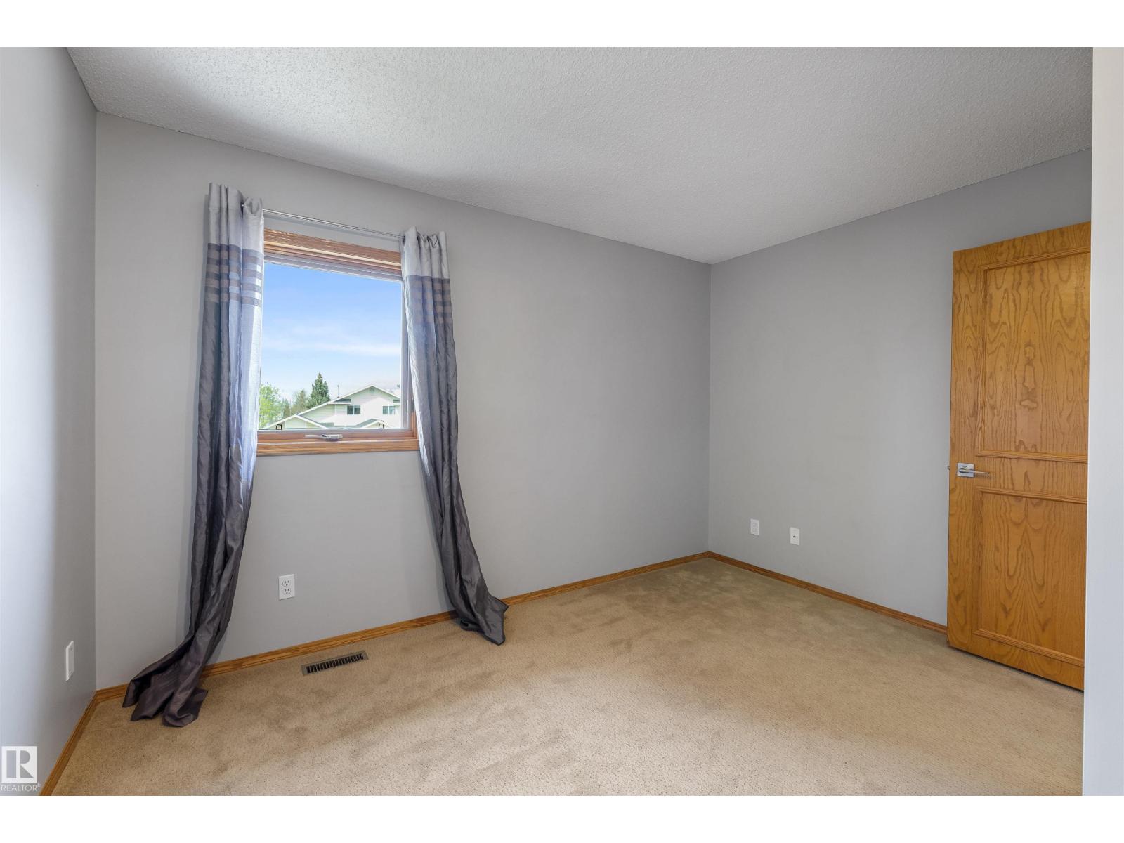 159 MEADOWVIEW BA — photo 24