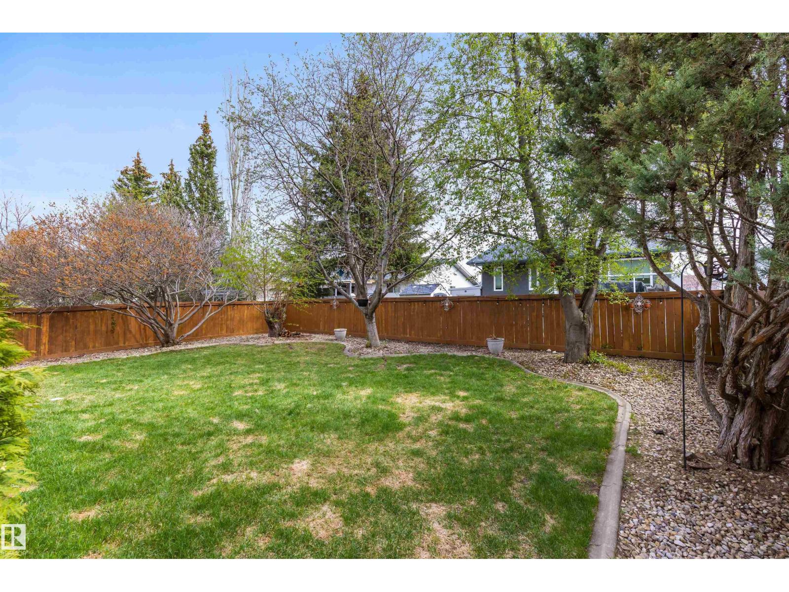 159 MEADOWVIEW BA — photo 33