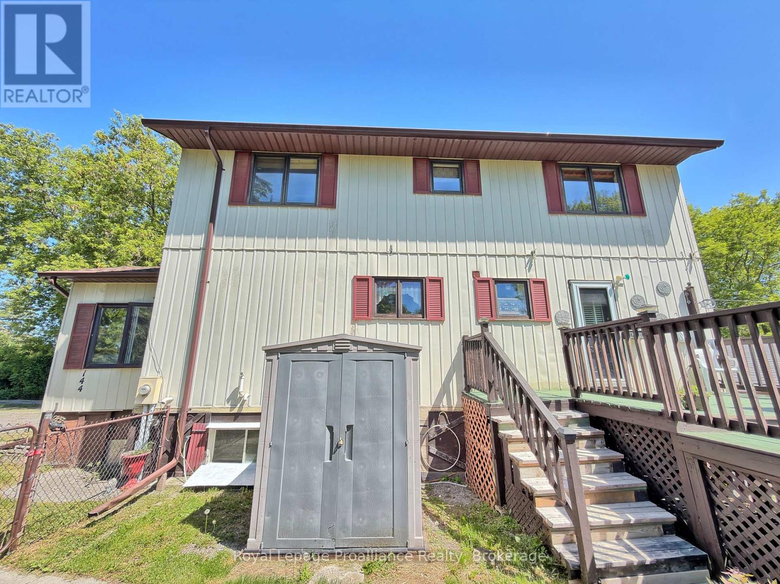 144 WELLINGTON STREET - 29