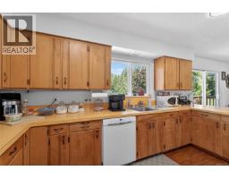 Ensuite - 2411 Tintern Rd, Coombs, BC V0R1M0 Photo 7