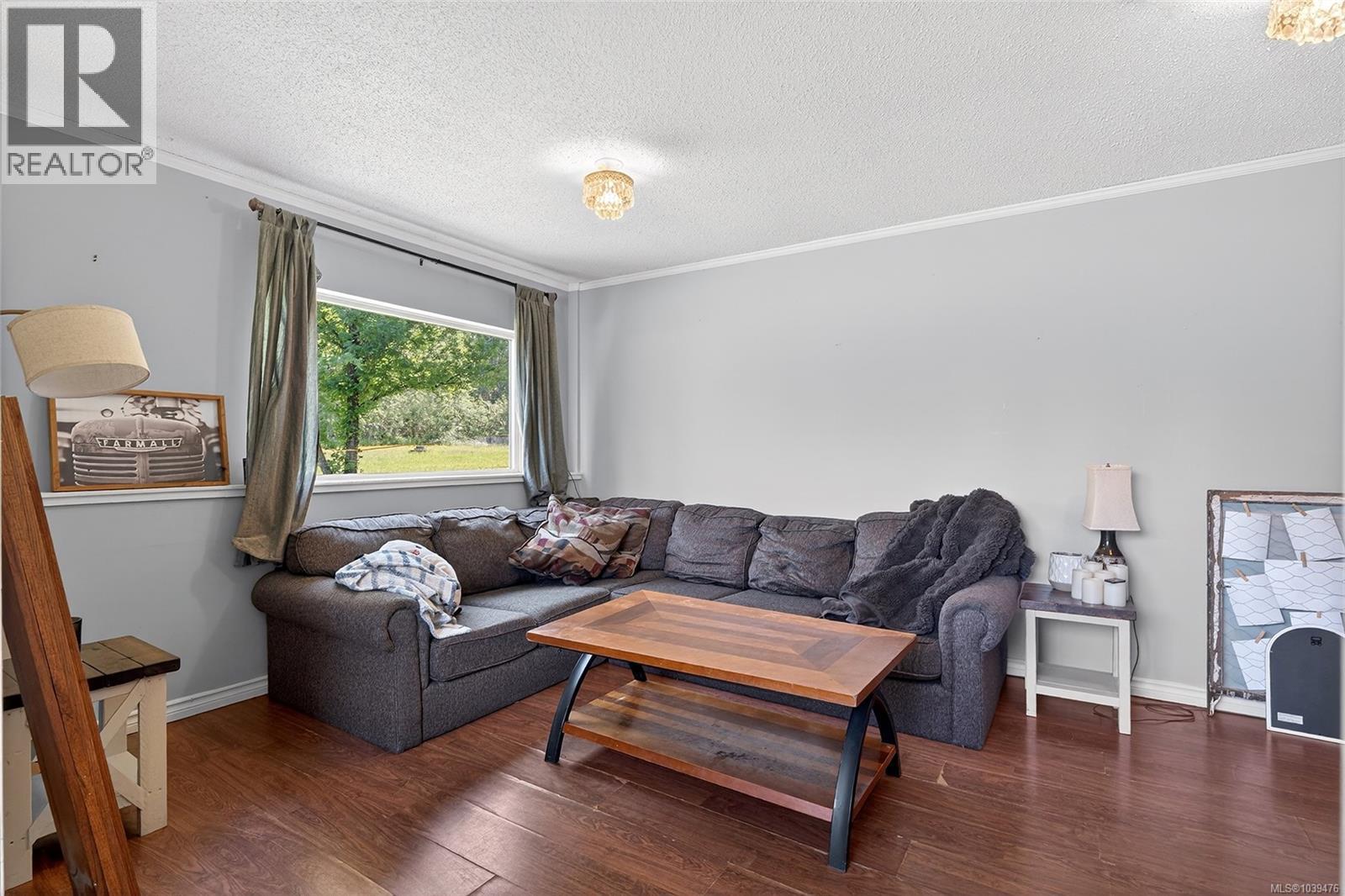 2411 Tintern Rd - 33