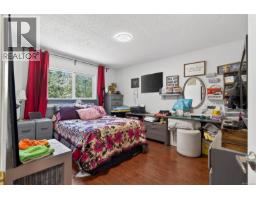 Kitchen - 2411 Tintern Rd, Coombs, BC V0R1M0 Photo 9
