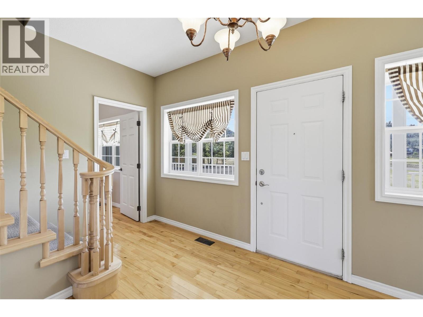 1956 Gardiner Road - 10