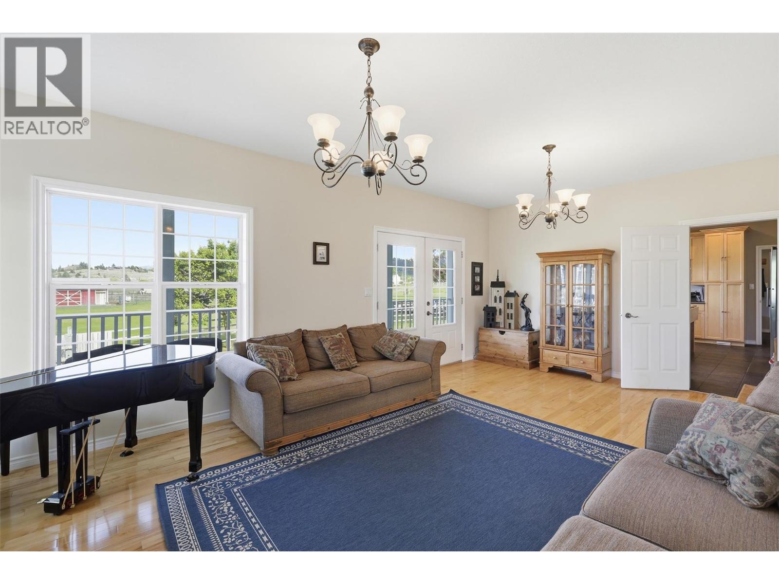 1956 Gardiner Road - 15