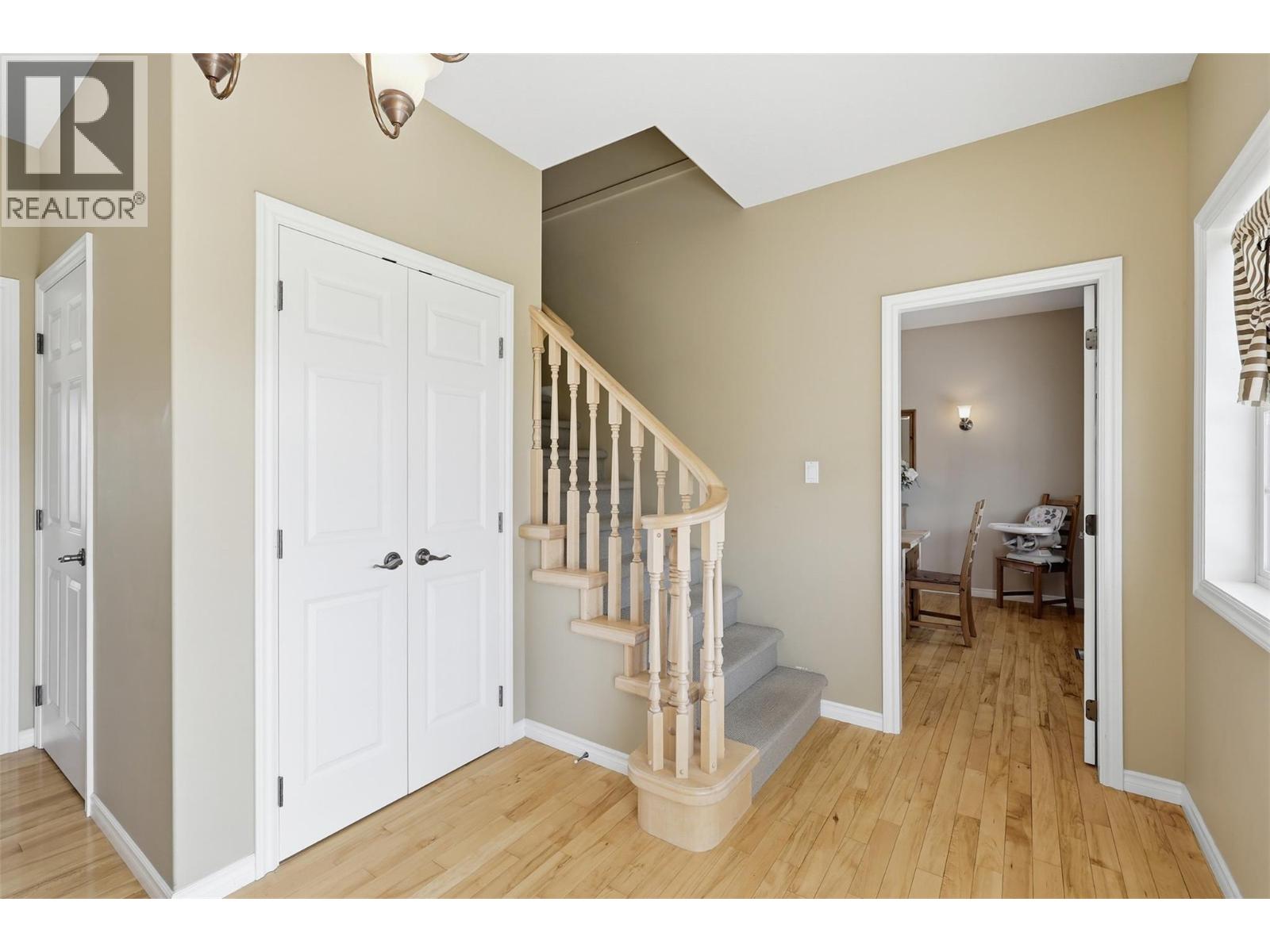 1956 Gardiner Road - 11