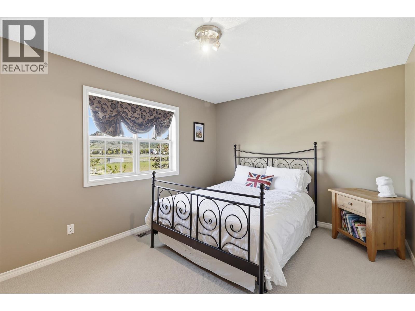 1956 Gardiner Road - 35