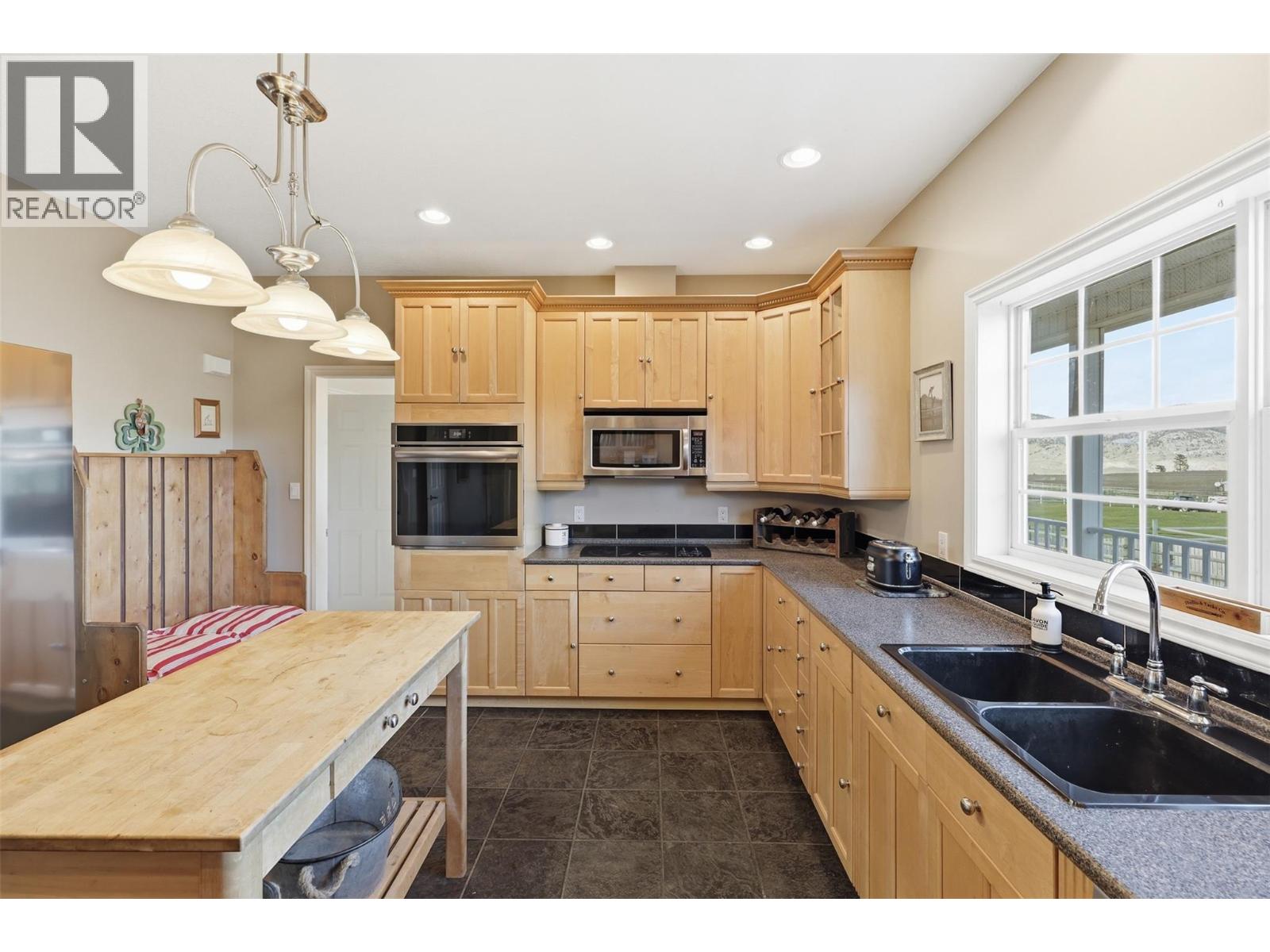 1956 Gardiner Road - 17