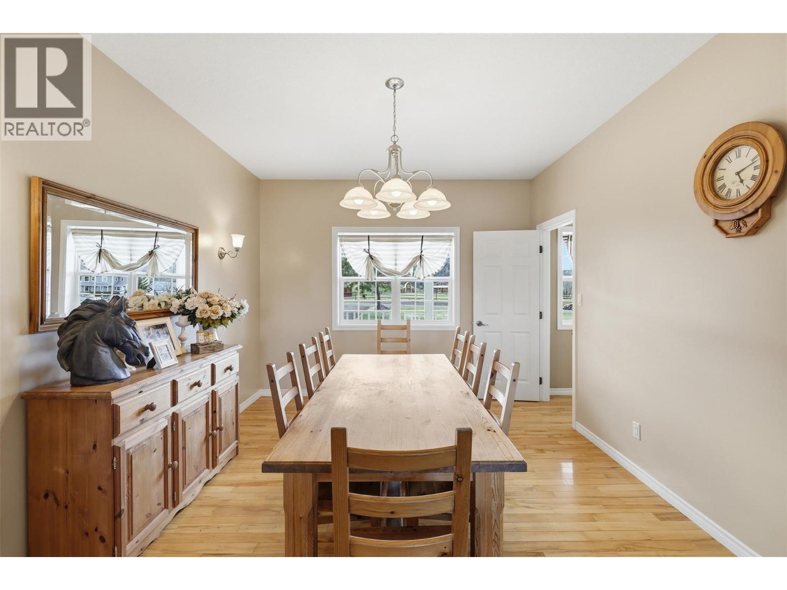 1956 Gardiner Road - 19