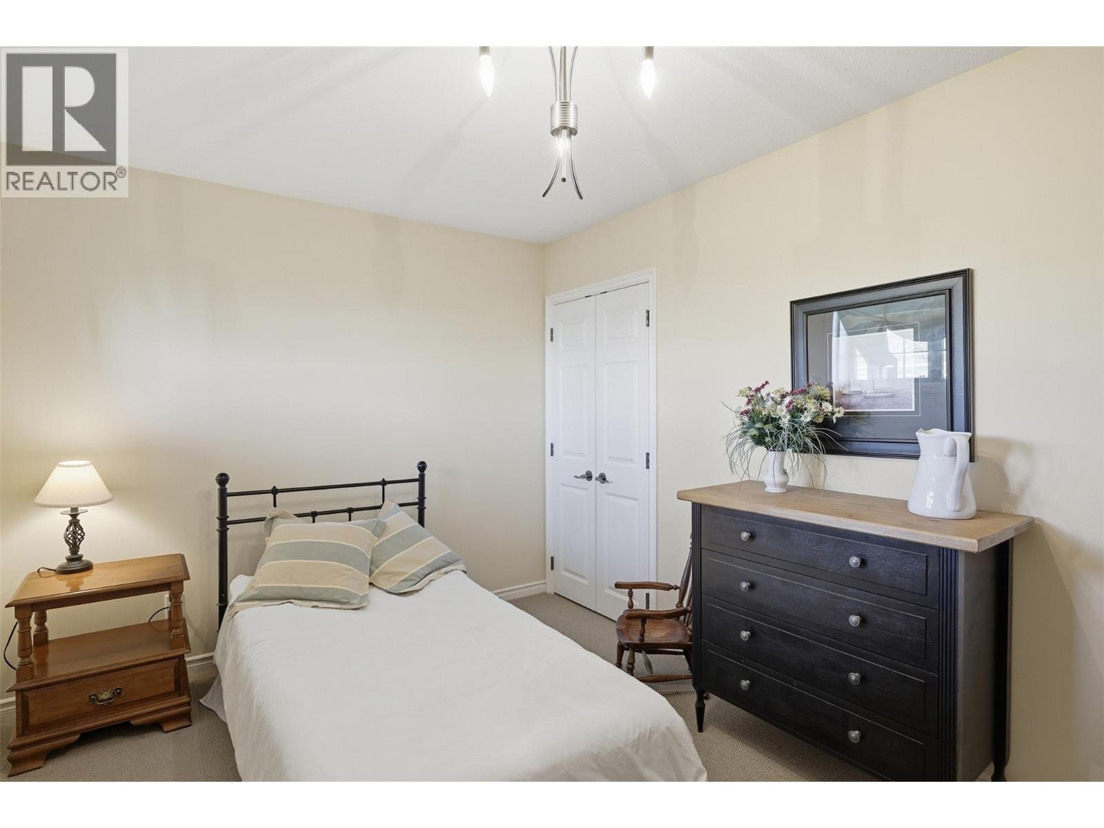 1956 Gardiner Road - 51