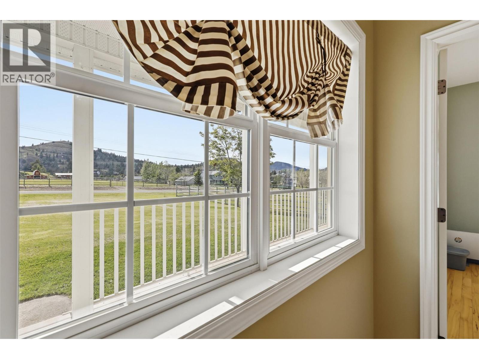 1956 Gardiner Road - 40