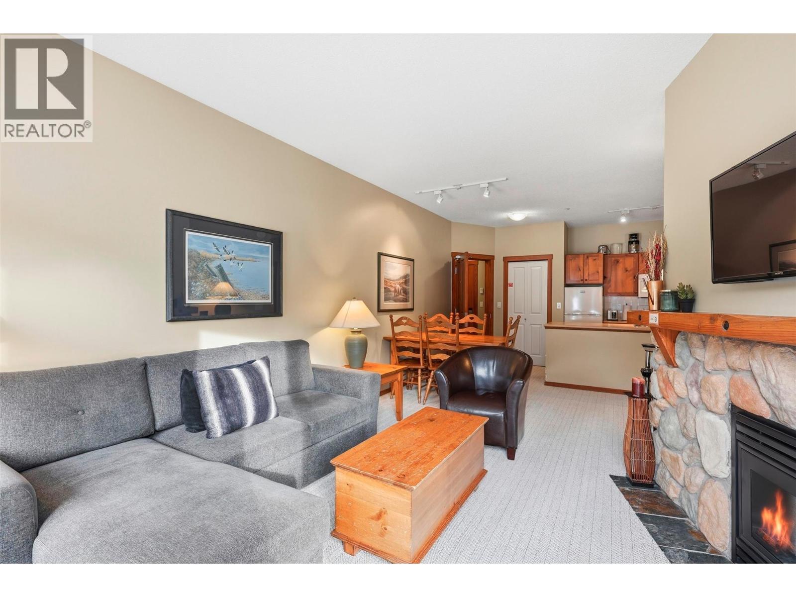 #102 3190 Creekside Way - 20
