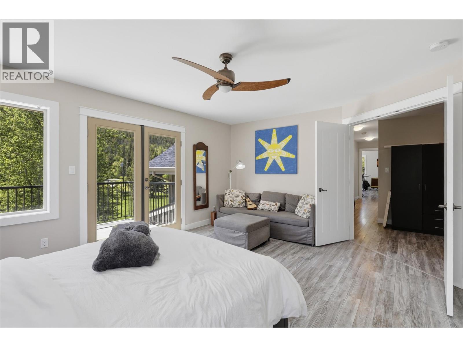 7384 Cahilty Crescent - 34