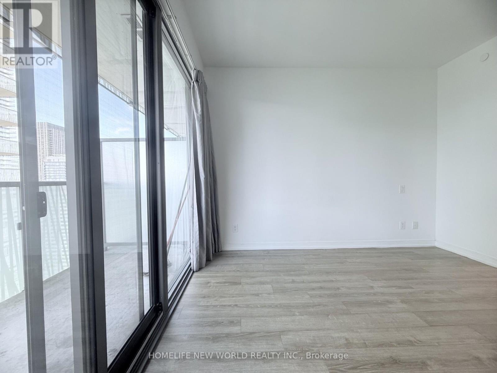 #4506 50 CHARLES STREET E - 15