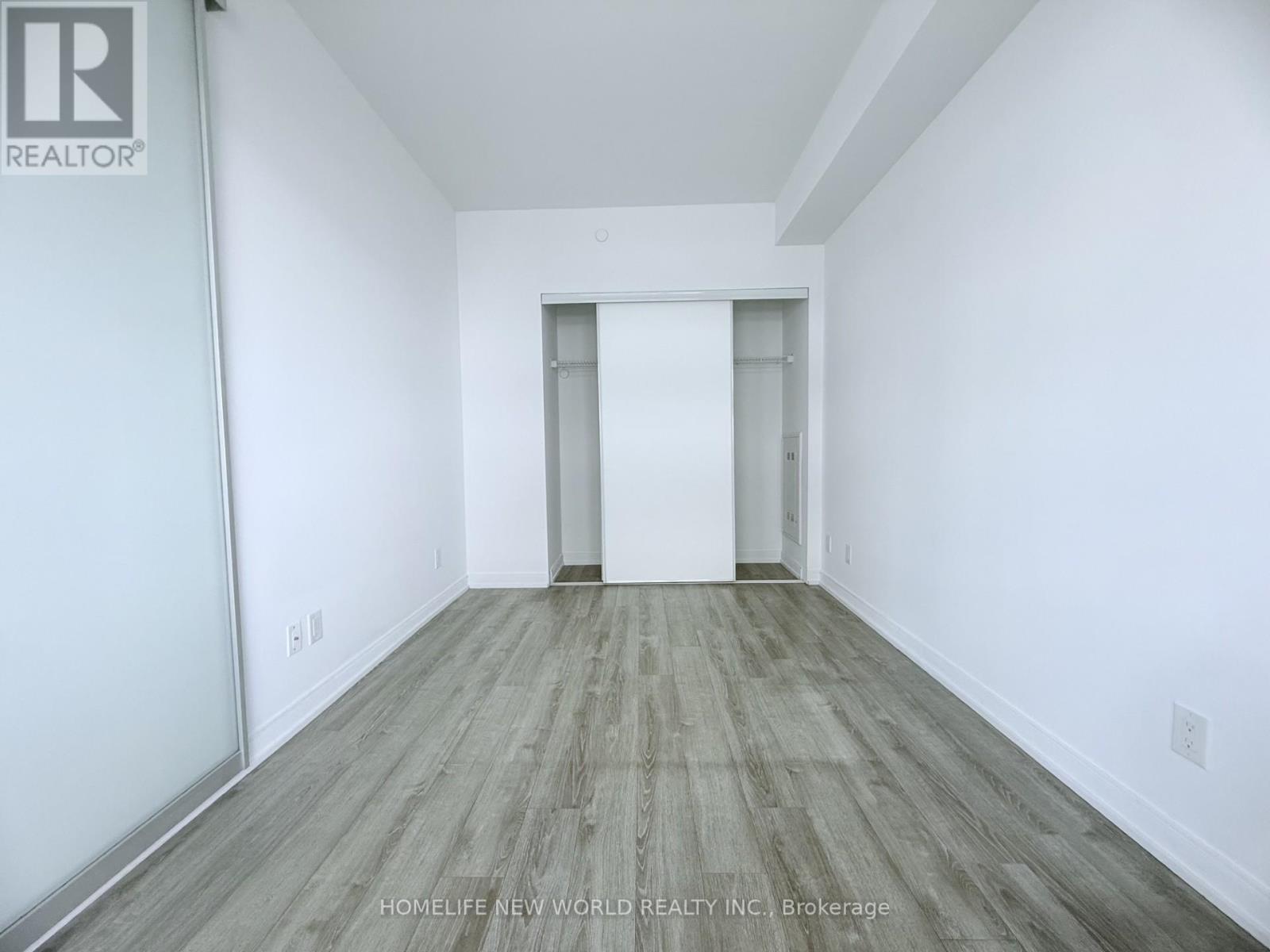 #4506 50 CHARLES STREET E - 17