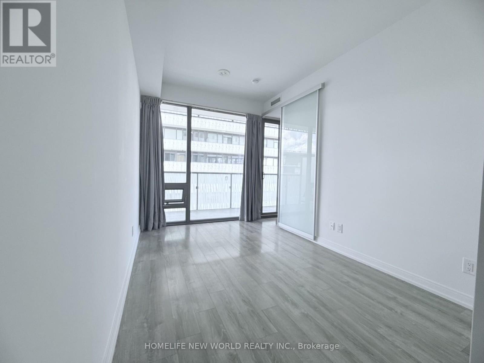 #4506 50 CHARLES STREET E - 18