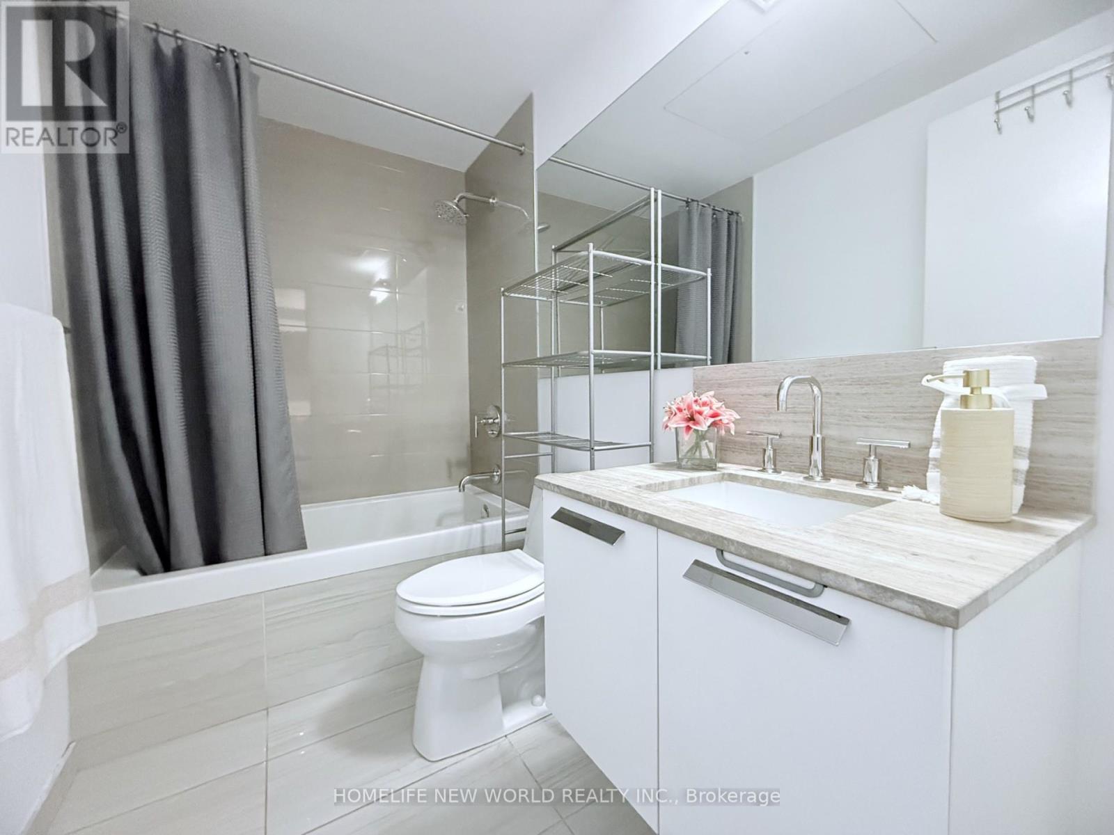 #4506 50 CHARLES STREET E - 19