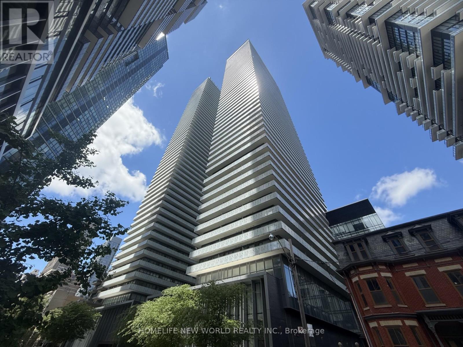 #4506 50 CHARLES STREET E - 36