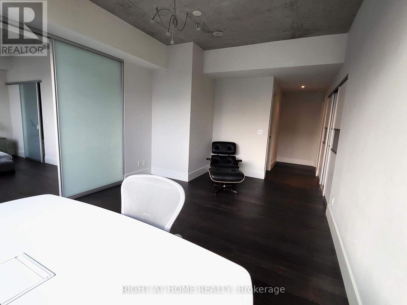 #PH1027 55 STEWART STREET - 10