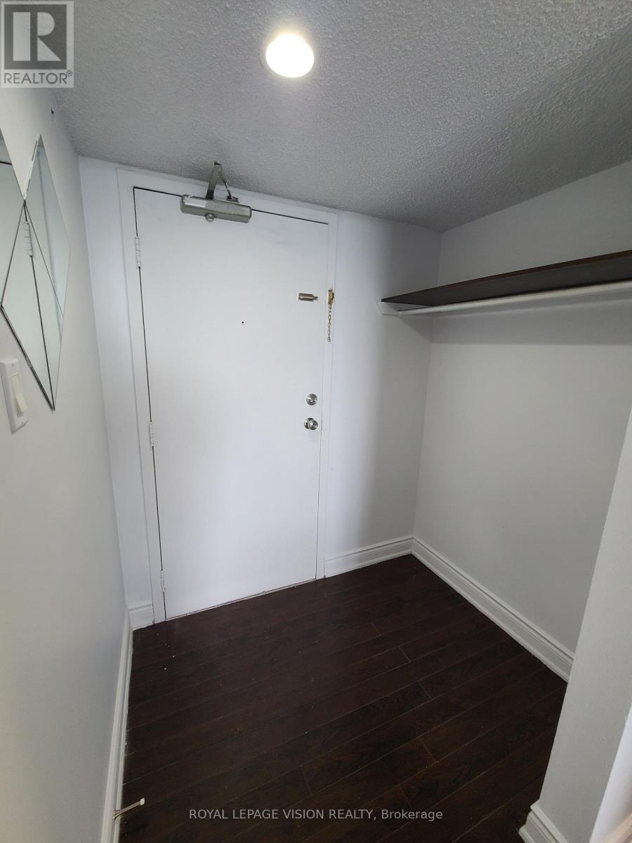 #2107 10 MARTHA EATON WAY S - 20