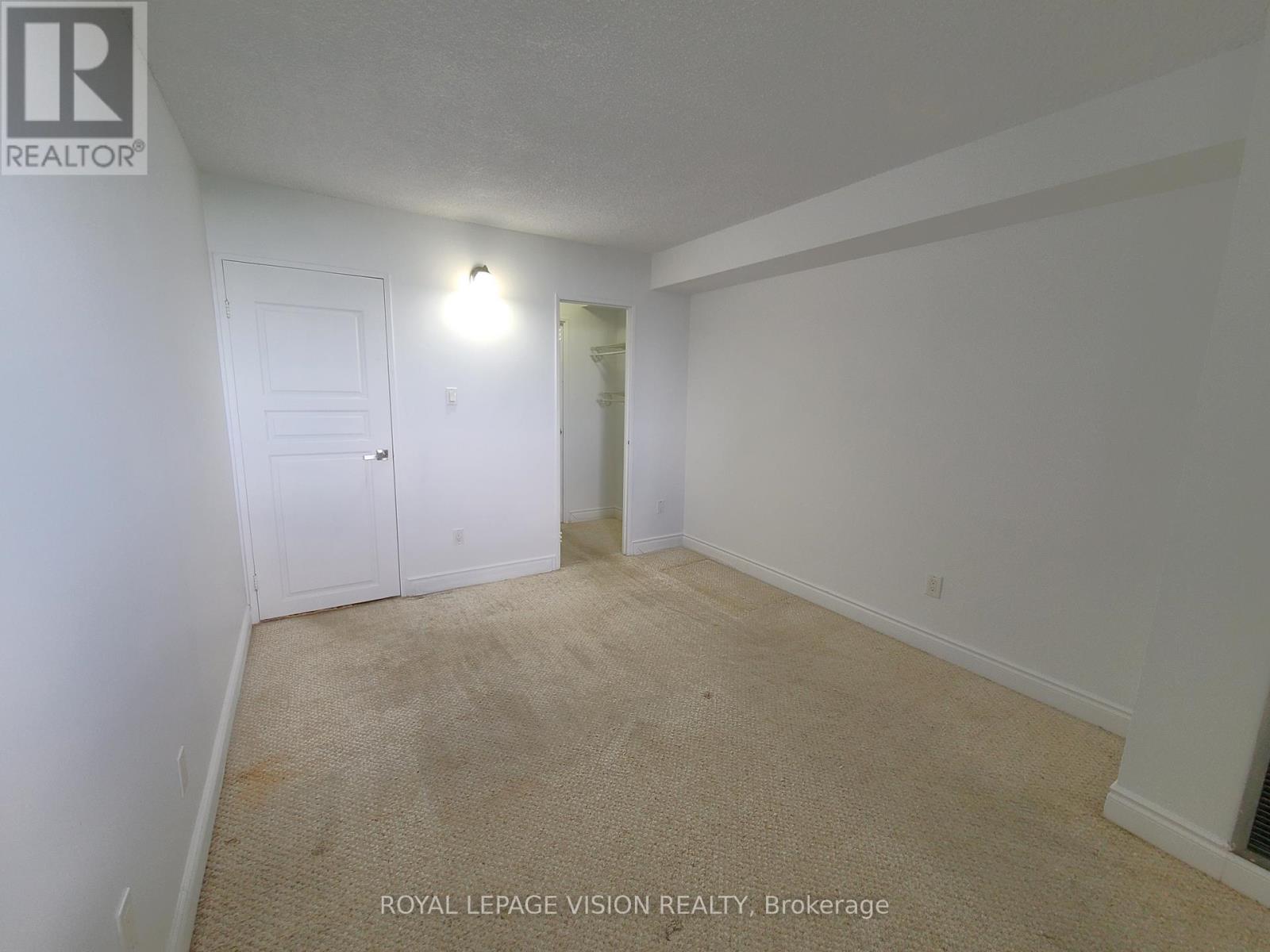#2107 10 MARTHA EATON WAY S - 26