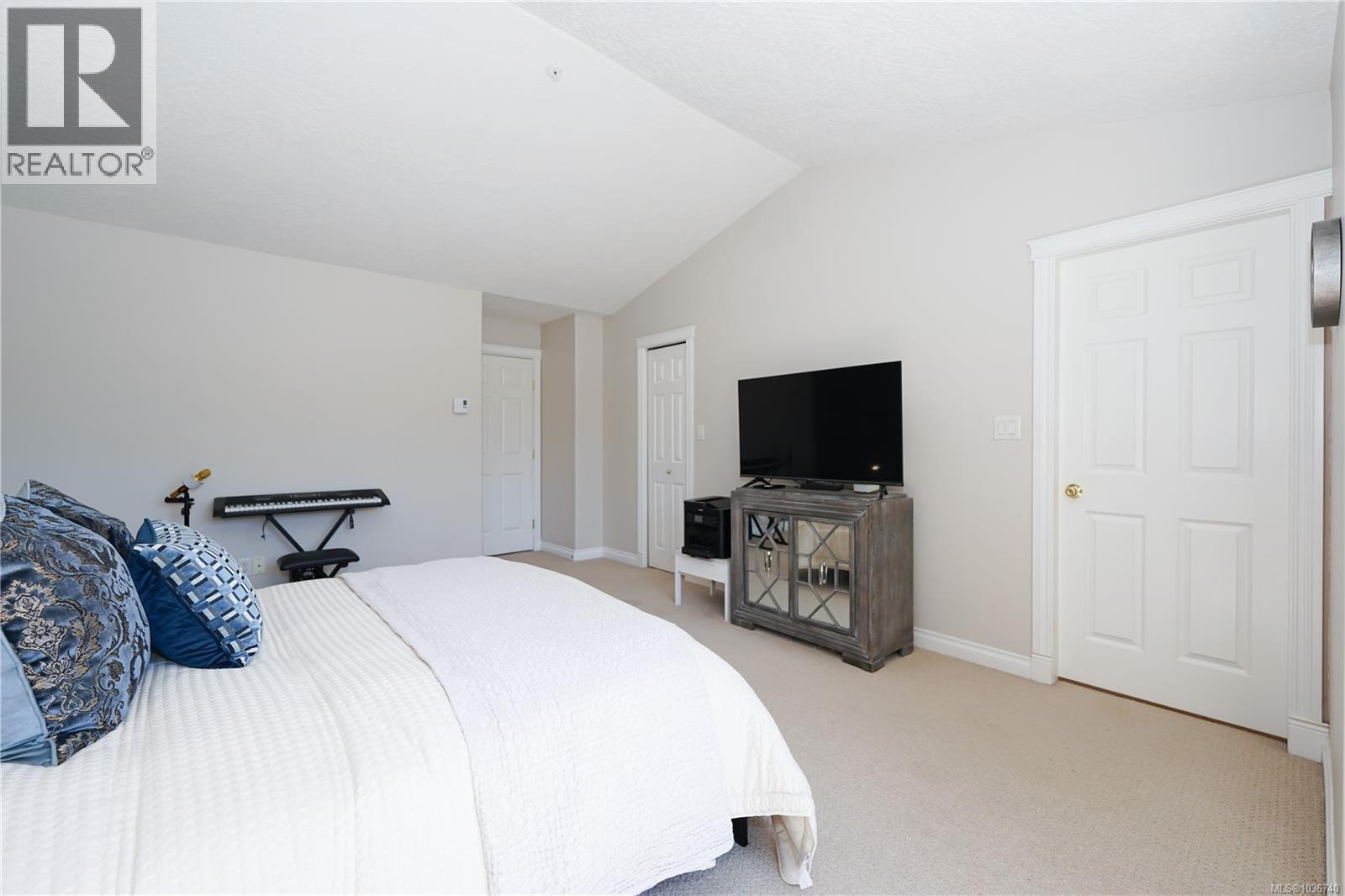 #2 172 Belmont Rd - 24