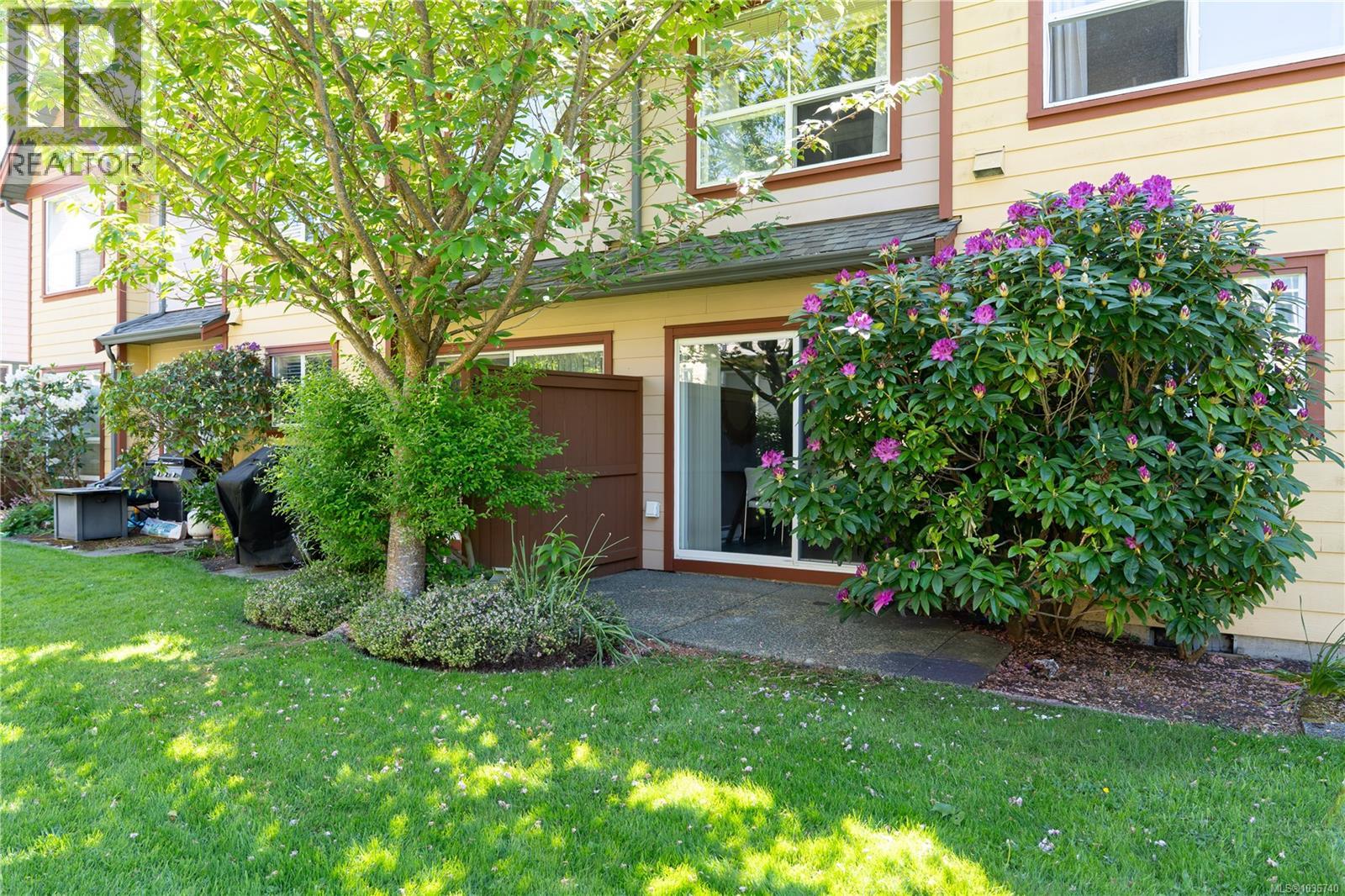 #2 172 Belmont Rd - 36