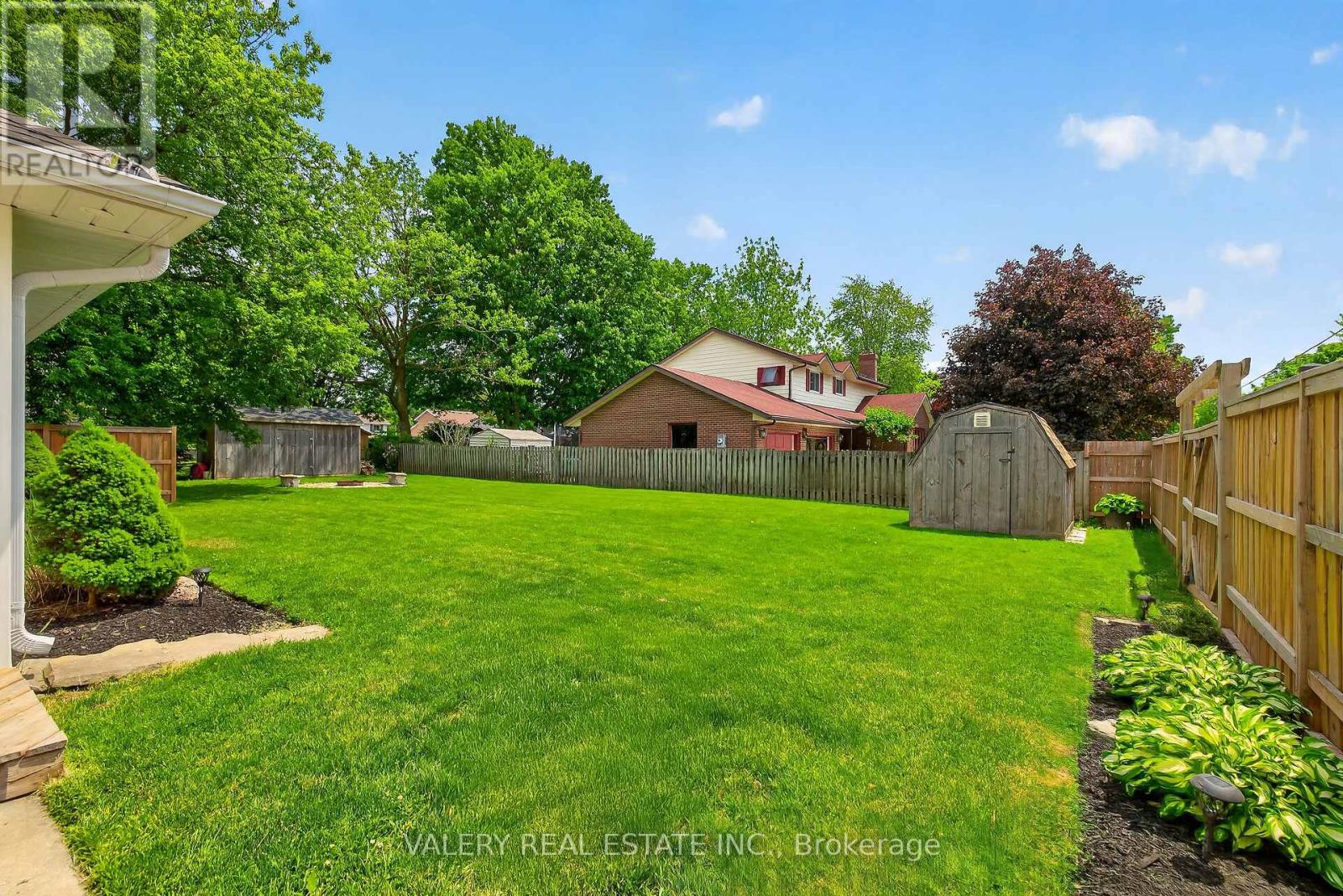710 YORK AVENUE N - 25