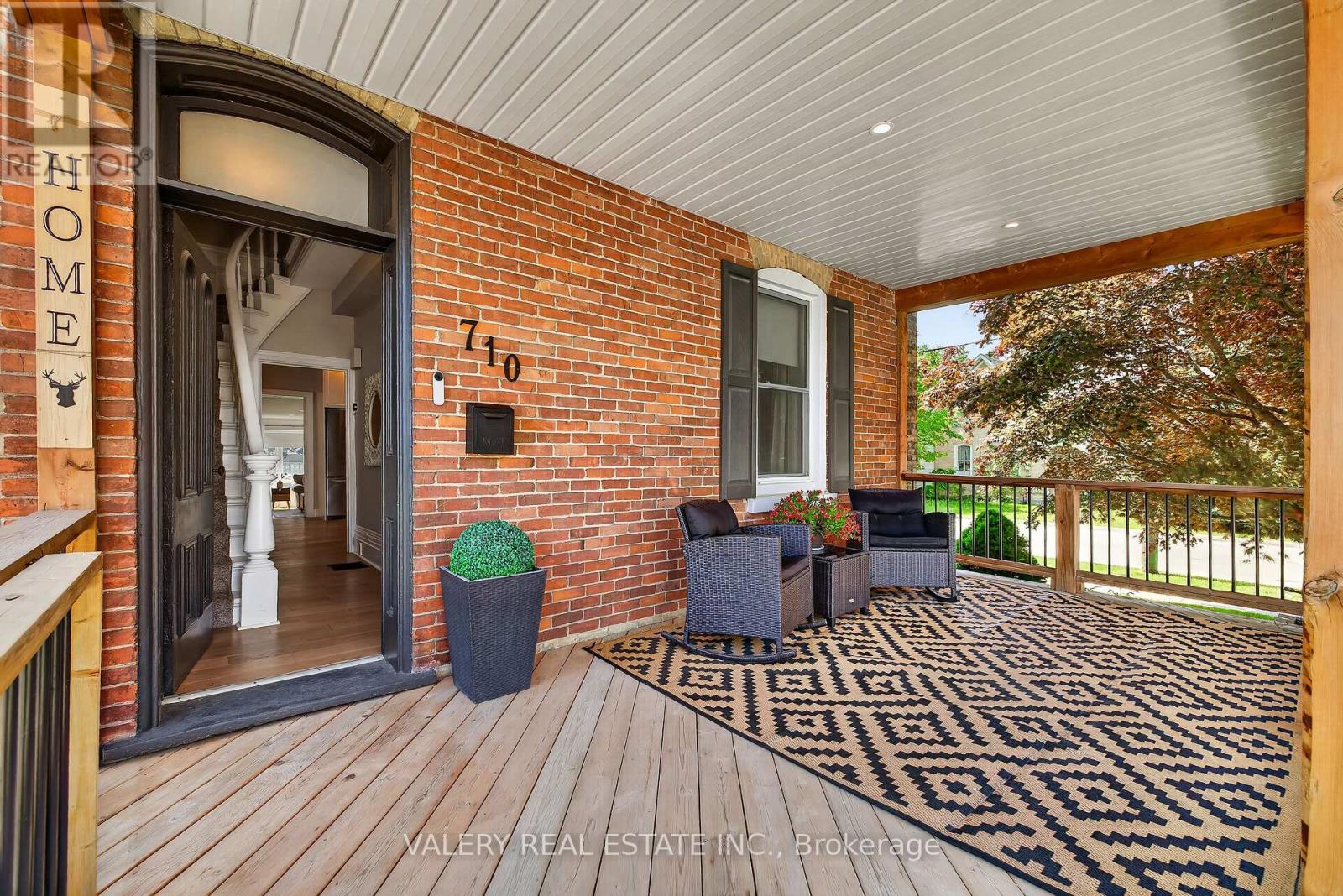 710 YORK AVENUE N - 4