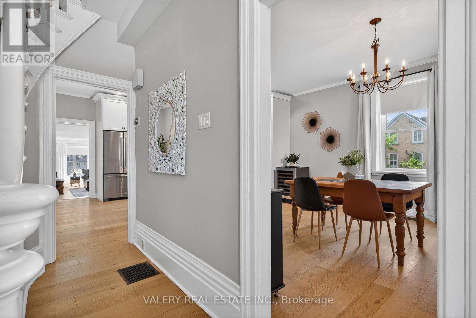 710 YORK AVENUE N - 6