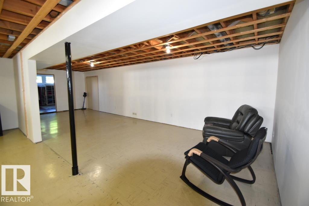 9212 132A AV NW NW — photo 29