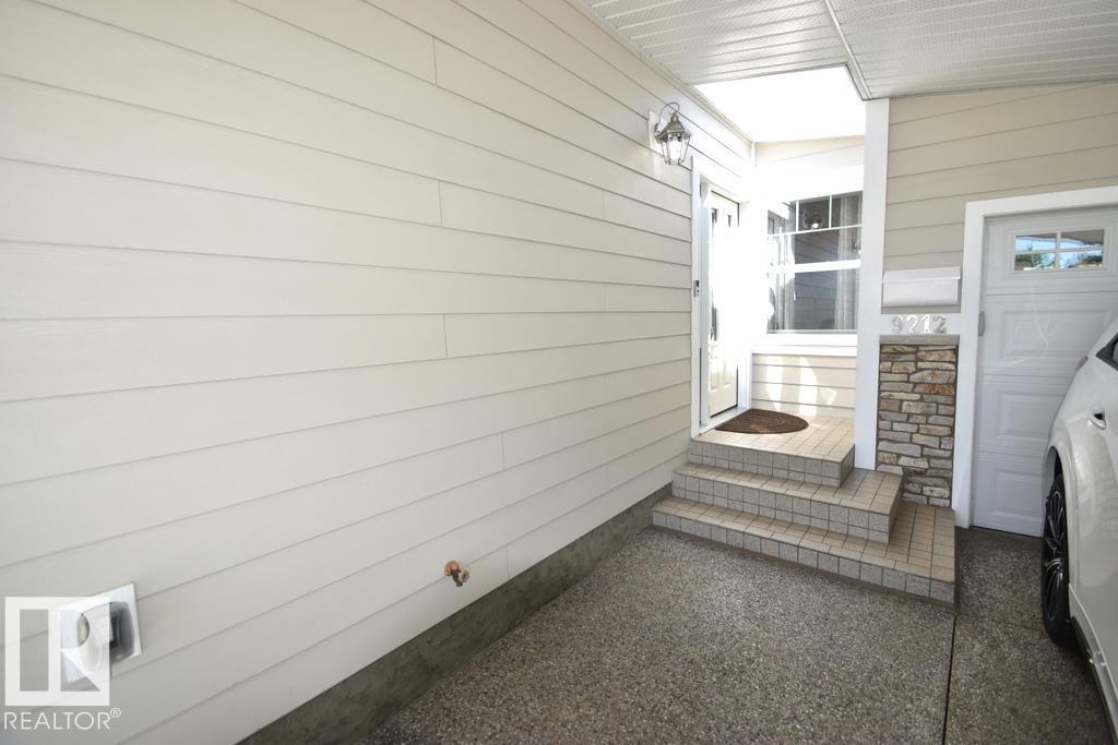 9212 132A AV NW NW — photo 31