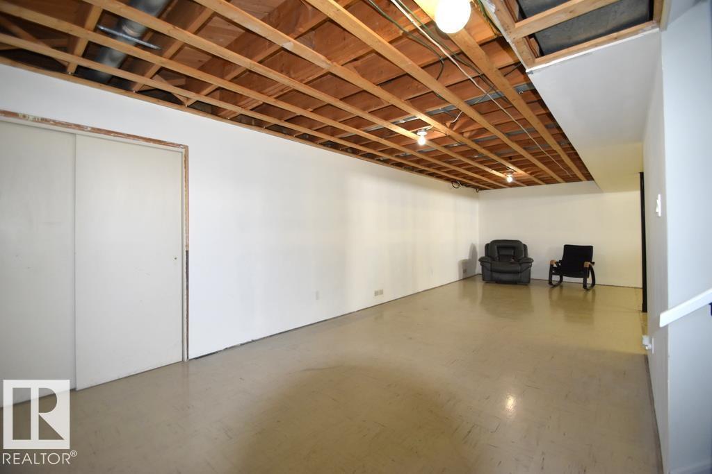 9212 132A AV NW NW — photo 27