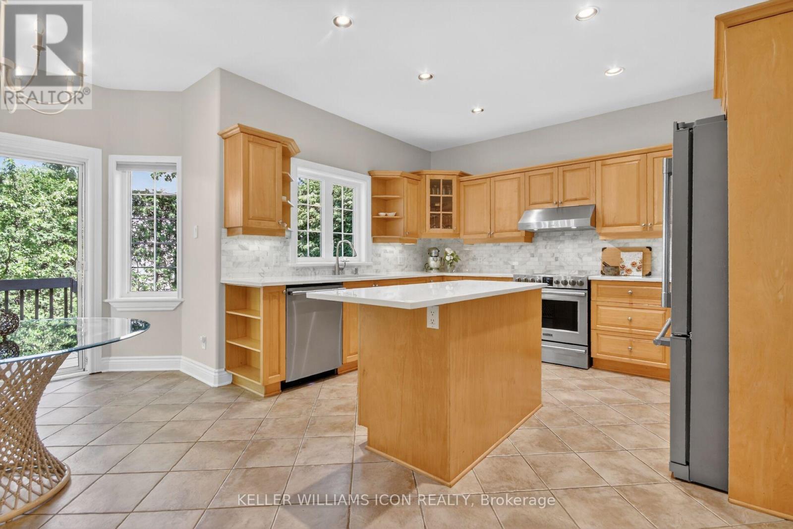 5 Bed, 4 Bath House for Sale in Ottawa – 136 SHAUGHNESSY CRESCENT, Ottawa – MLS# X13412744 - Image 16