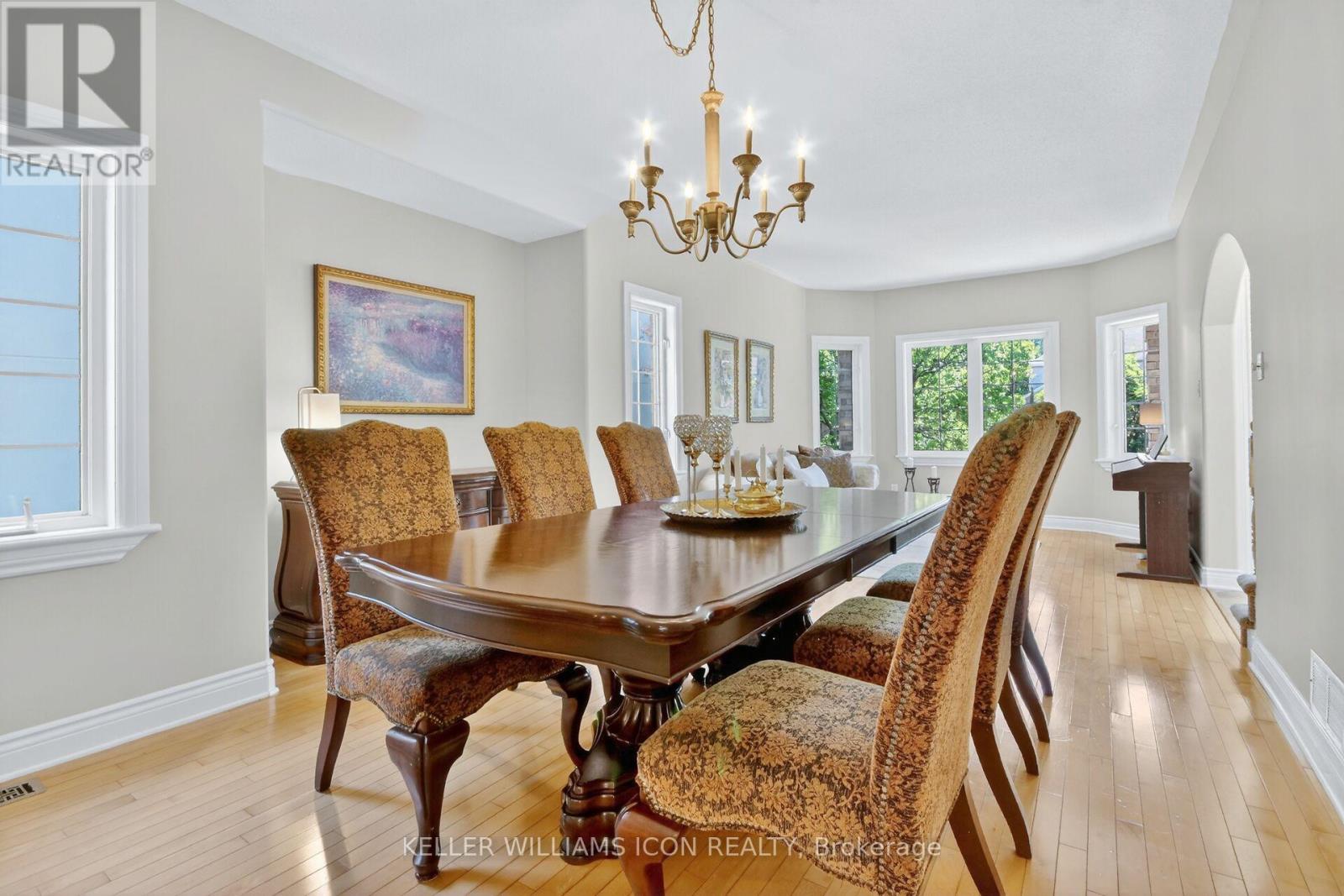 5 Bed, 4 Bath House for Sale in Ottawa – 136 SHAUGHNESSY CRESCENT, Ottawa – MLS# X13412744 - Image 7